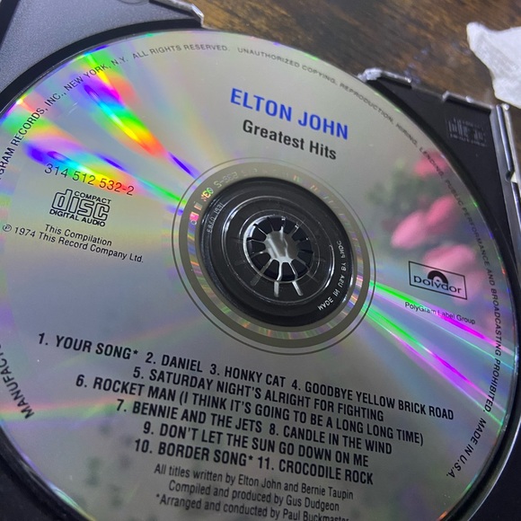 Elton John: Greatest Hits CD - Picture 4 of 9